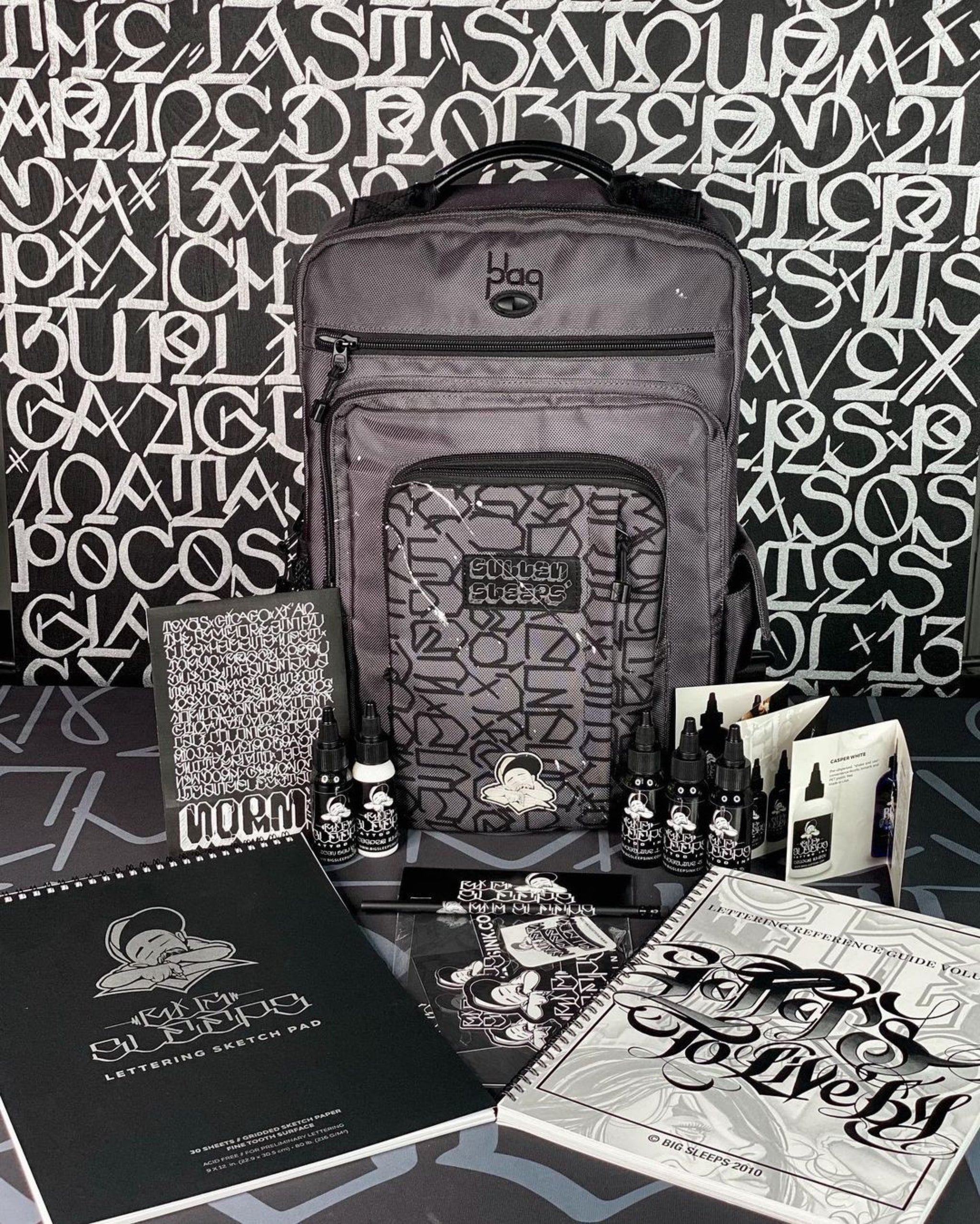 World Wide Deluxe Blaq Paq